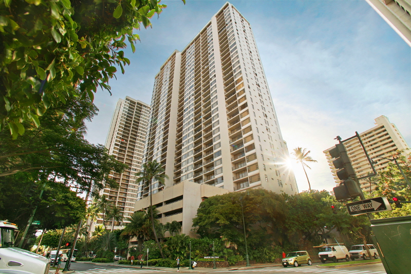 %255B%25ED%2581%25AC%25EA%25B8%25B0%25EB%25B3%2580%25ED%2599%2598%255DAston-at-the-Waikiki-Banyan-Exterior-2.jpg